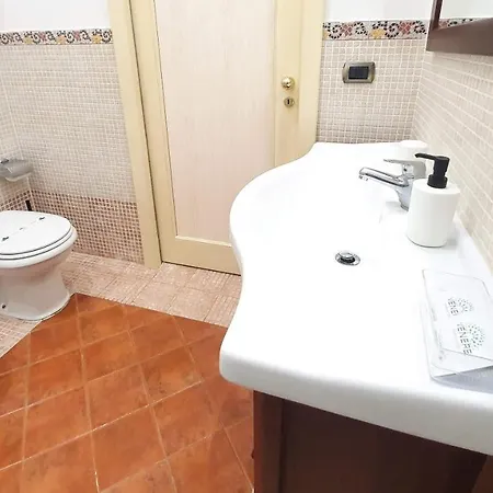 Dimora Donna Vittoria - Vecchia Lägenhet *